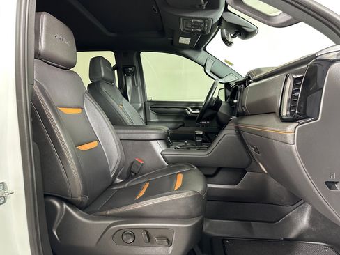 Used 2023 GMC Sierra 1500 AT4 w/ AT4 Premium Package image 32