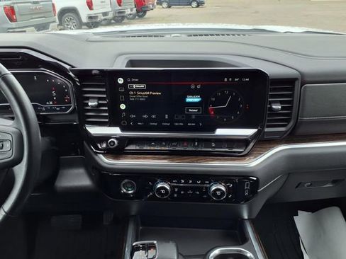 Used 2022 GMC Sierra 1500 Elevation image 13