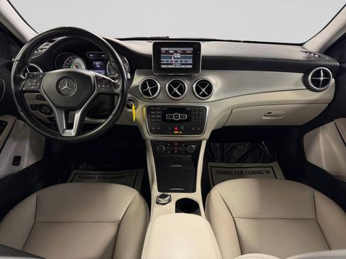 Used 2015 Mercedes-Benz GLA 250 4MATIC image 17