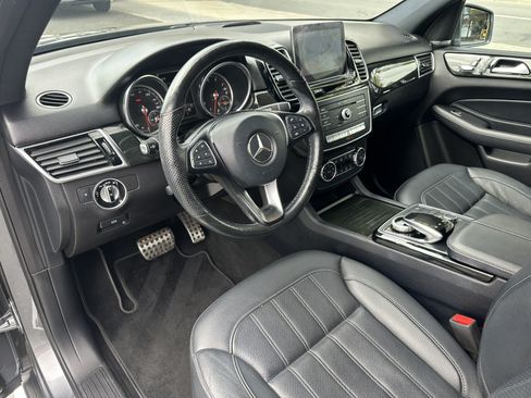 Used 2019 Mercedes-Benz GLE 400 4MATIC image 19
