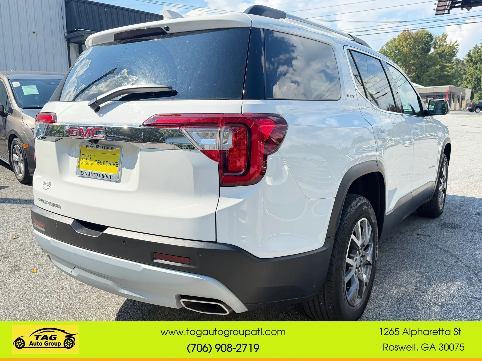 Used 2020 GMC Acadia SLT w/ Driver Alert Package II FWD image 7