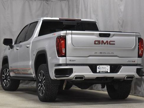 Used 2022 GMC Sierra 1500 AT4 w/ AT4 Premium Package image 2