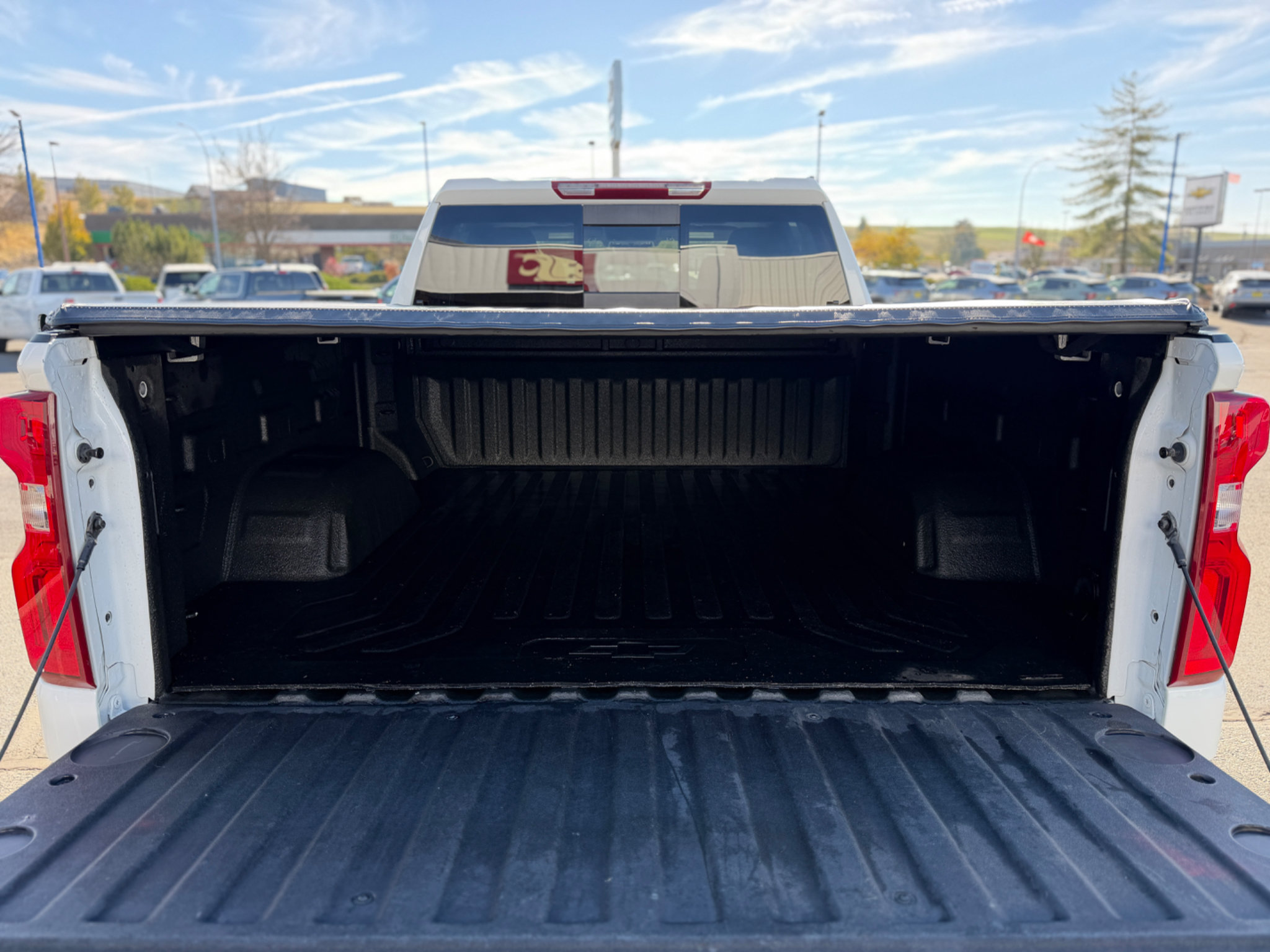 Used 2023 Chevrolet Silverado 1500 RST w/ Convenience Package II AWD/4WD image 23