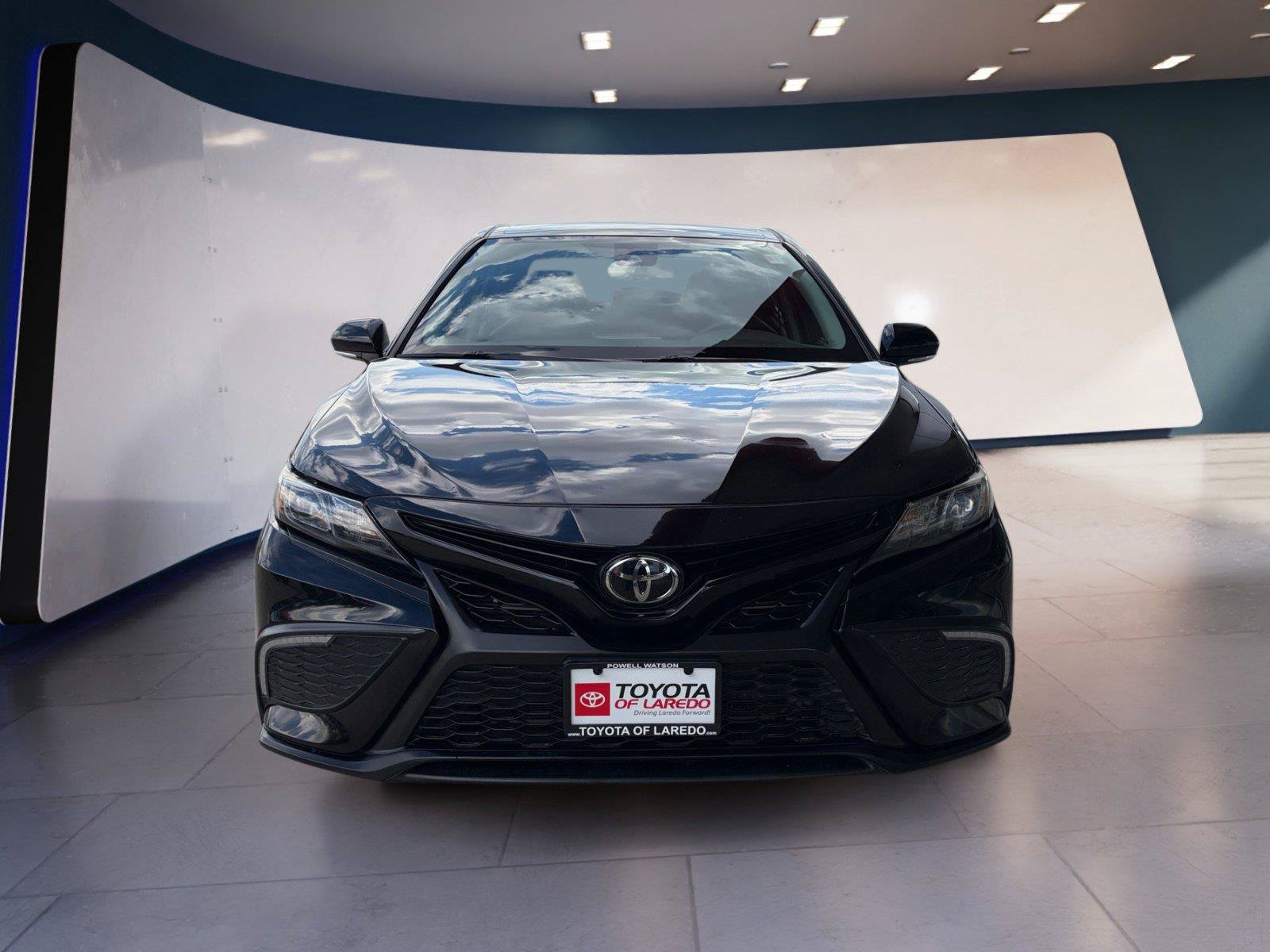 Used 2022 Toyota Camry SE FWD image 8