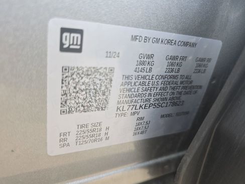 Used 2025 Chevrolet Trax ACTIV w/ Sunroof Package FWD image 34
