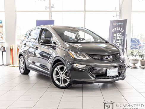 Used 2020 Chevrolet Bolt LT FWD image 3
