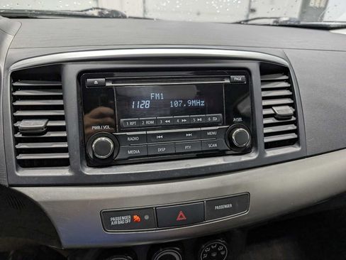 Used 2014 Mitsubishi Lancer ES FWD image 18