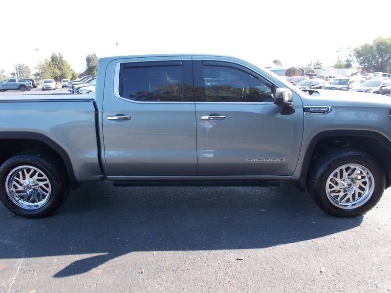 Used 2025 GMC Sierra 1500 SLT w/ SLT Premium Plus Package AWD/4WD image 12