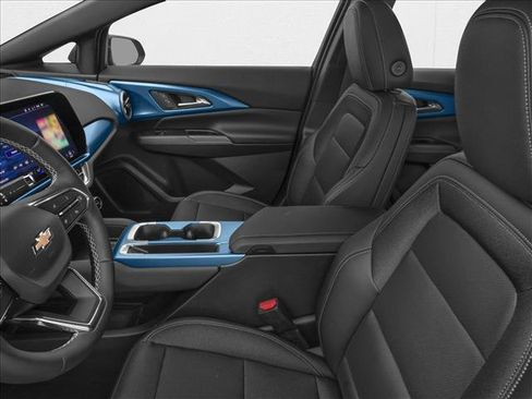 New 2026 Chevrolet Equinox EV LT image 6