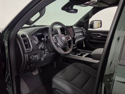 New 2026 RAM 1500 4x4 Crew Cab image 10