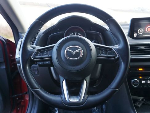 Used 2017 MAZDA MAZDA3 Grand Touring image 33