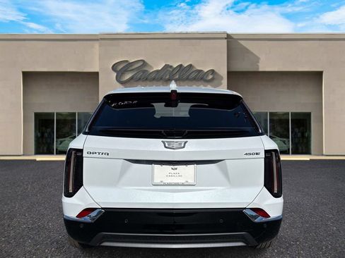 New 2026 Cadillac Optiq Luxury 1 RWD image 4