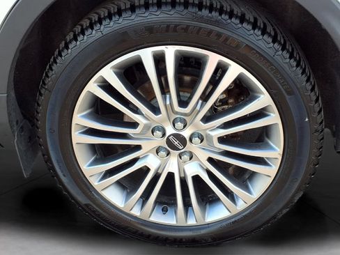 Used 2017 Lincoln MKX Reserve AWD/4WD image 8