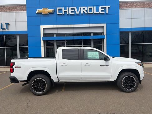 New 2026 Chevrolet Colorado Z71 w/ Technology Package AWD/4WD image 8