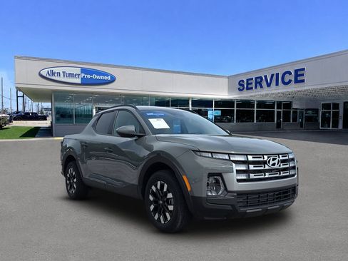 Used 2026 Hyundai Santa Cruz SEL FWD image 2