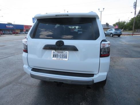 Used 2024 Toyota 4Runner TRD Off-Road image 6