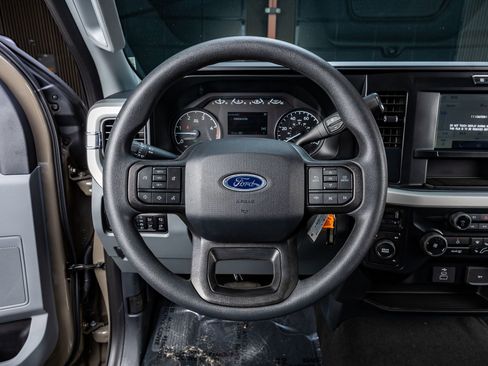 Used 2026 Ford F350 XLT w/ 360-Degree Camera Package image 19