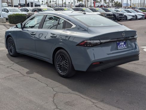 New 2026 Nissan Sentra SV w/ SV Convenience Package image 4