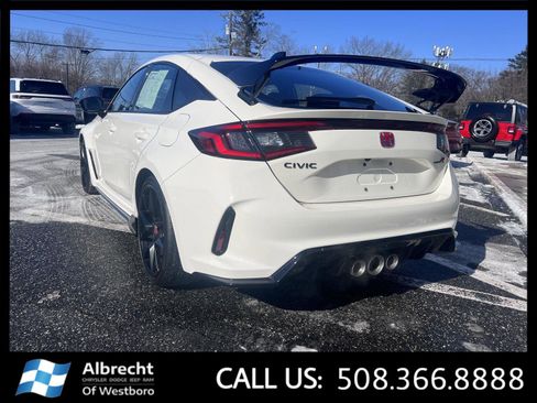 Used 2025 Honda Civic Type R image 3