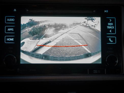 Used 2019 Toyota Tacoma TRD Sport image 21