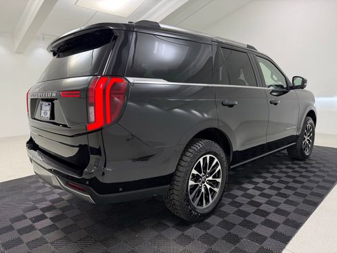 Used 2025 Ford Expedition Platinum AWD/4WD image 9