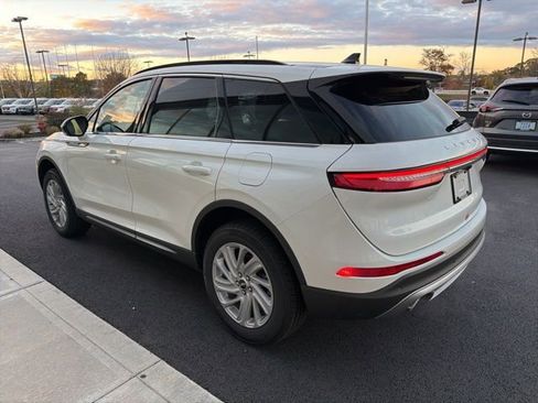 New 2026 Lincoln Corsair Premiere image 5