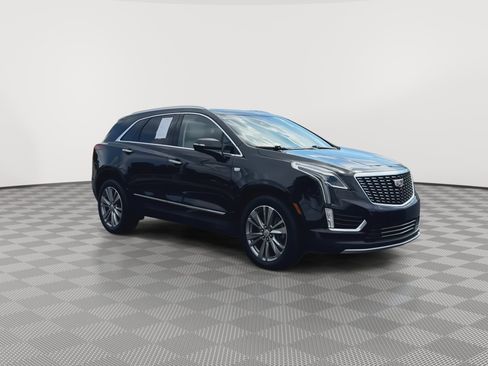 Certified 2023 Cadillac XT5 Premium Luxury AWD/4WD image 2