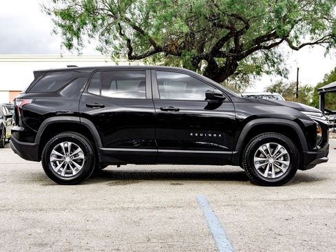 Used 2025 Chevrolet Equinox LT image 4