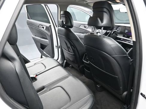 Used 2023 Kia Sportage EX FWD image 21