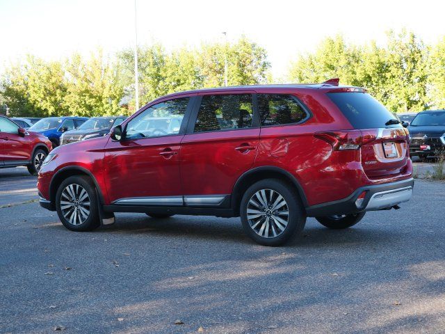 Used 2020 Mitsubishi Outlander SE AWD/4WD image 4