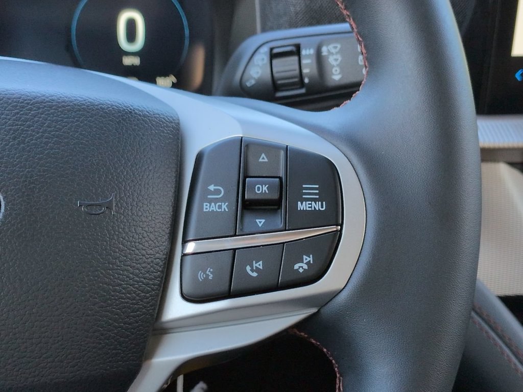 New 2026 Ford Explorer Active RWD image 27