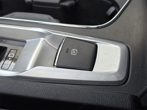 Used 2024 Subaru Ascent Limited w/ Technology Package image 31