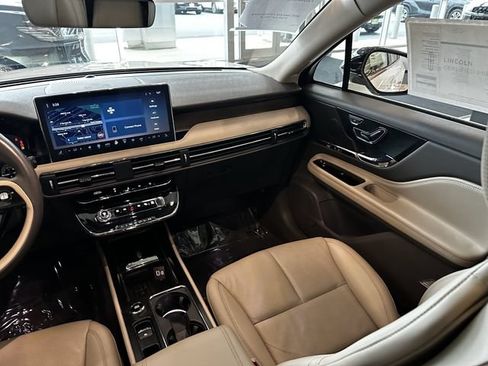 Certified 2024 Lincoln Corsair Grand Touring w/ Equipment Group 301A AWD/4WD image 16
