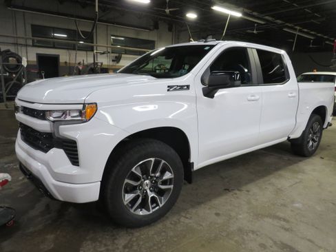 Used 2023 Chevrolet Silverado 1500 RST image 3