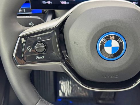 Used 2024 BMW i5 eDrive40 w/ M Sport Package image 23