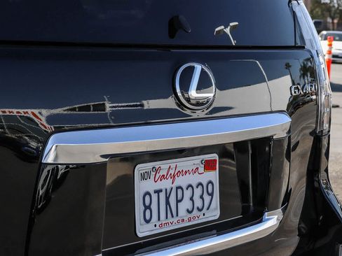 Used 2021 Lexus GX 460 Premium w/ Premium Plus Package AWD/4WD image 12