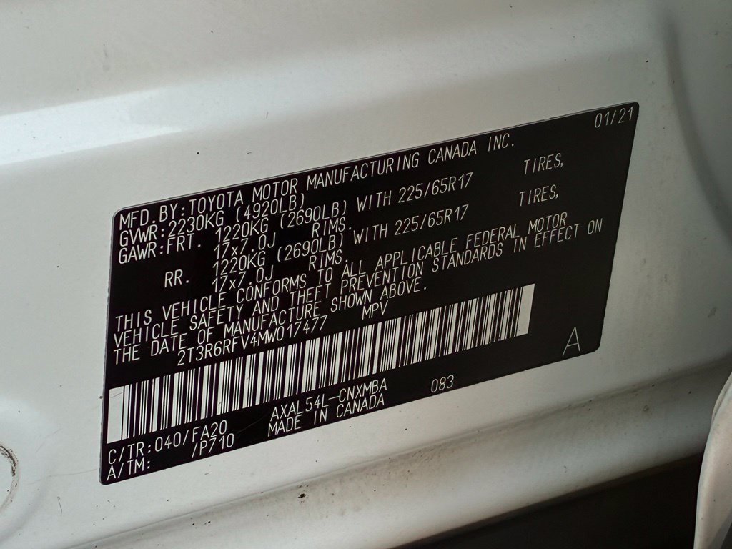 Used 2021 Toyota RAV4 XLE w/ XLE Grade Weather Package AWD/4WD image 33
