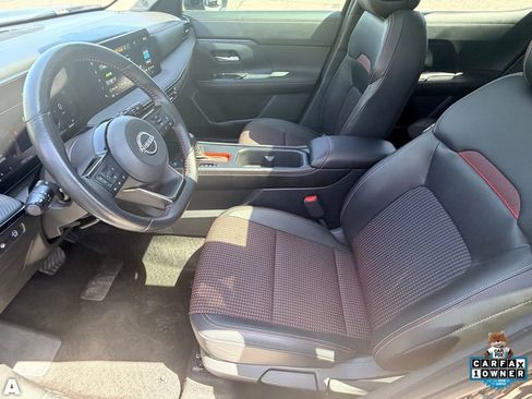 Used 2025 Nissan Kicks SR w/ SR Premium Package FWD image 13
