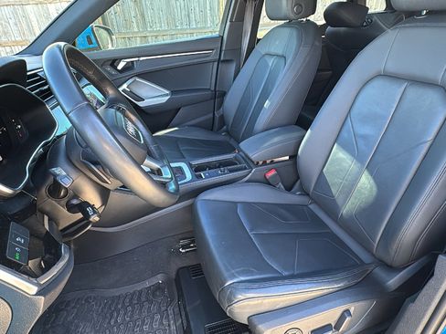 Used 2022 Audi Q3 2.0T Premium Plus image 14