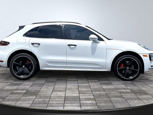 Used 2017 Porsche Macan Turbo AWD/4WD image 8