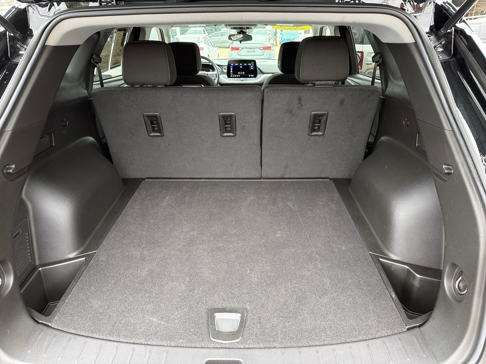 Used 2025 Chevrolet Blazer LT FWD image 21