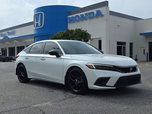 Used 2024 Honda Civic Sport image 2