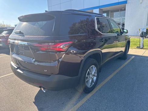 Used 2023 Chevrolet Traverse LT FWD image 4