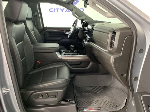 Used 2024 Chevrolet Silverado 1500 LTZ image 41