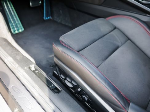 Certified 2024 Porsche 911 GT3 image 14