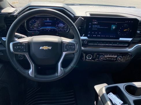Certified 2024 Chevrolet Silverado 1500 LT AWD/4WD image 7