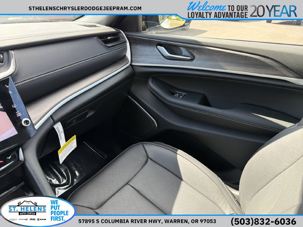 New 2026 Jeep Grand Cherokee Limited AWD/4WD image 28