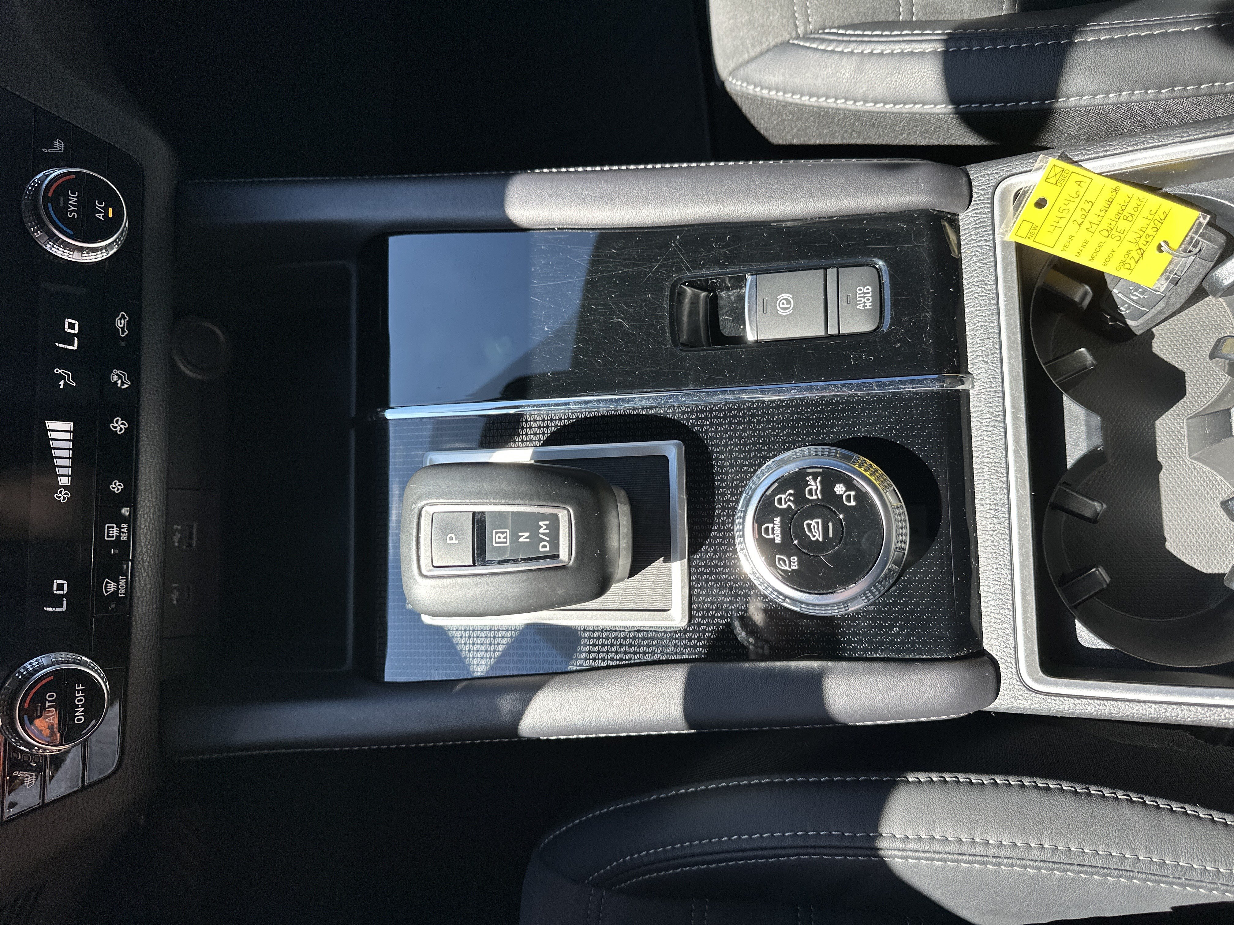 Used 2023 Mitsubishi Outlander SE FWD image 24