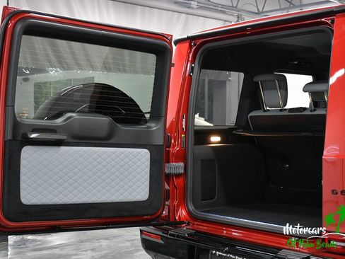 Used 2025 Mercedes-Benz G 63 AMG 4MATIC image 18