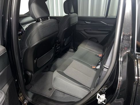 New 2025 Jeep Grand Cherokee Laredo X w/ Luxury Tech Group I image 13